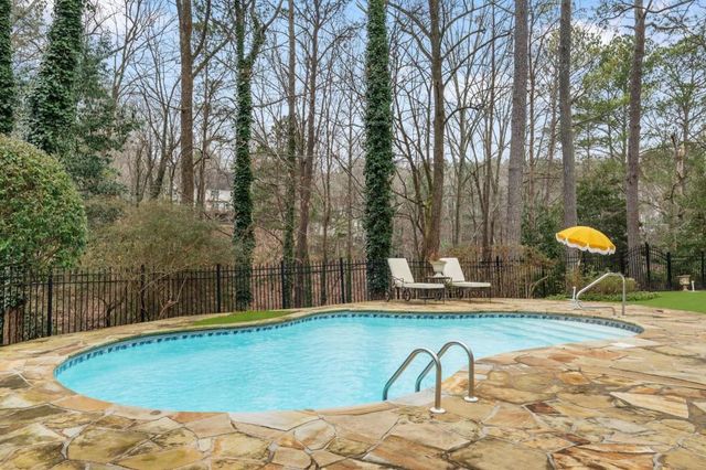 8915 Huntcliff Lake Court, Sandy Springs, GA 30350