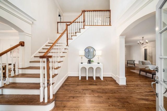 8915 Huntcliff Lake Court, Sandy Springs, GA 30350