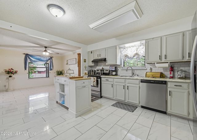 2428 STONEBRIDGE Drive, Orange Park, FL 32065