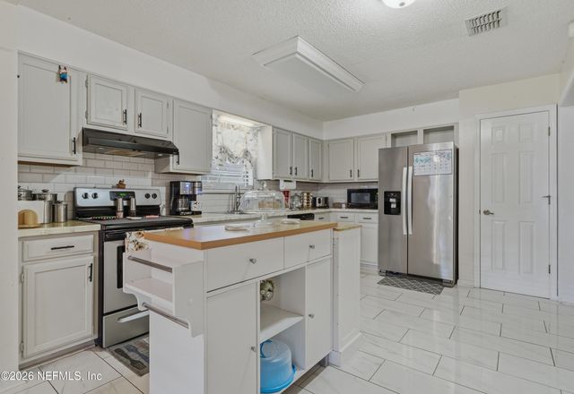 2428 STONEBRIDGE Drive, Orange Park, FL 32065