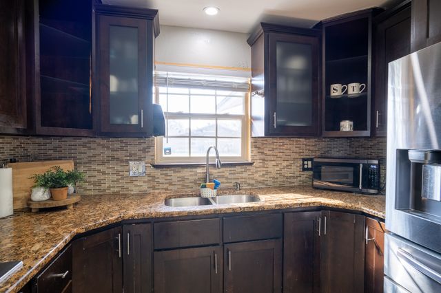 1106 S Alexander Avenue, Duncanville, TX 75137