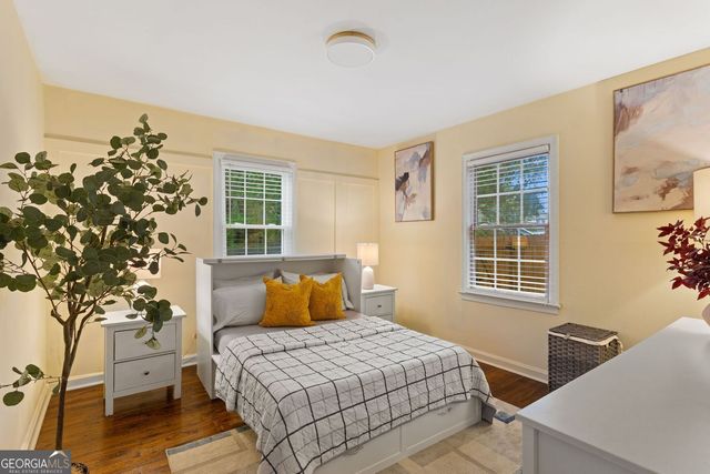 1045 Dell Avenue SE, Smyrna, GA 30080