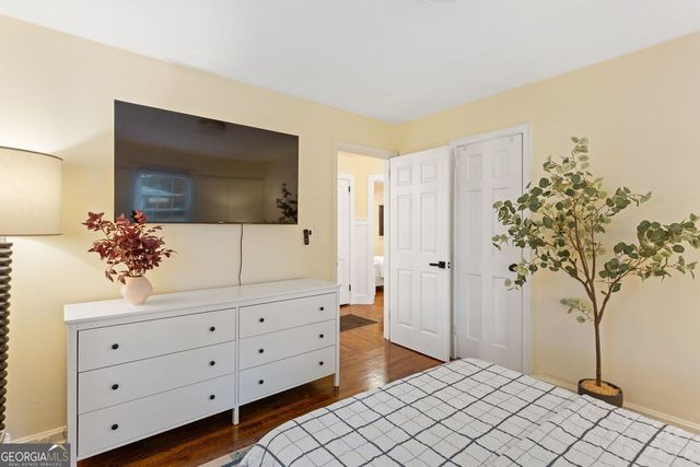 1045 Dell Avenue SE, Smyrna, GA 30080