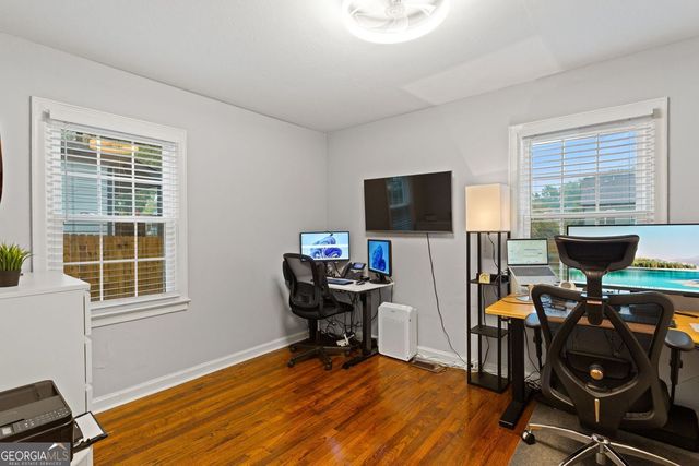 1045 Dell Avenue SE, Smyrna, GA 30080