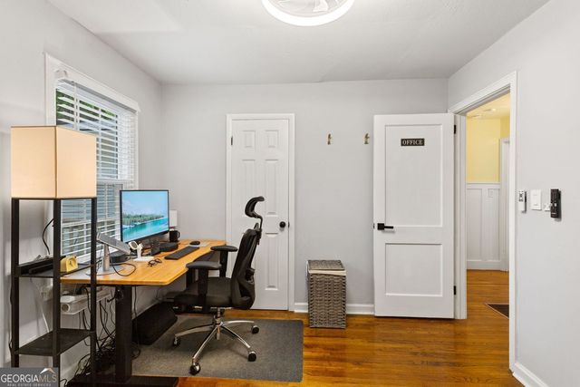 1045 Dell Avenue SE, Smyrna, GA 30080