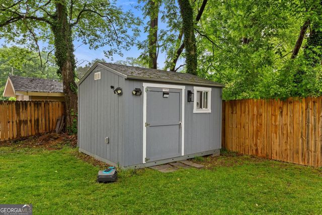 1045 Dell Avenue SE, Smyrna, GA 30080