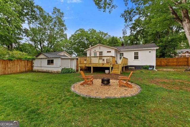 1045 Dell Avenue SE, Smyrna, GA 30080