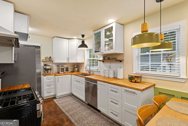 1045 Dell Avenue SE, Smyrna, GA 30080