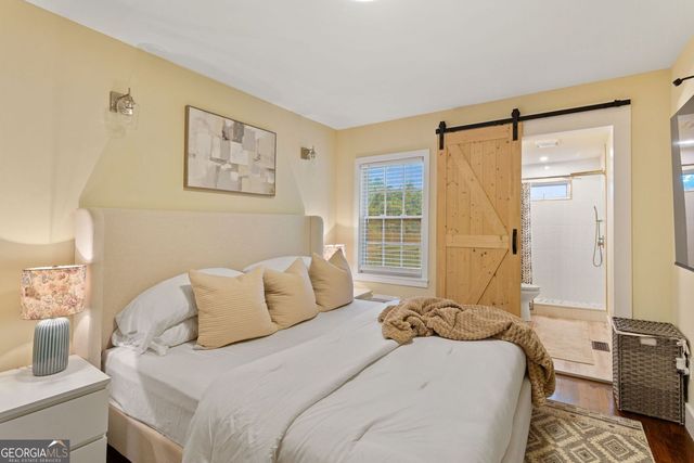 1045 Dell Avenue SE, Smyrna, GA 30080