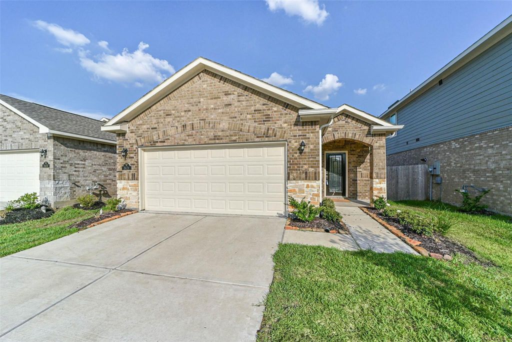 5626 Tabula Rasa Dr, Katy, TX 77493