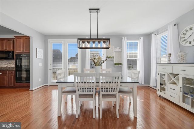 224 COURIER DR, Charles Town, WV 25414