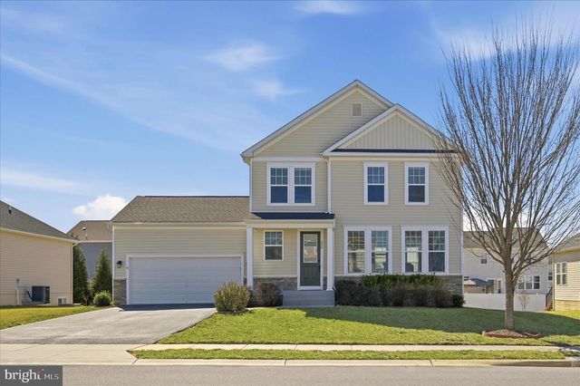 224 COURIER DR, Charles Town, WV 25414