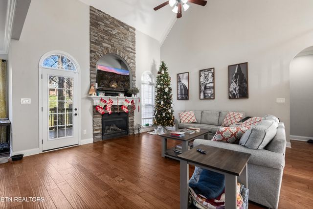 2727 Macy Blair Rd, Knoxville, TN 37931