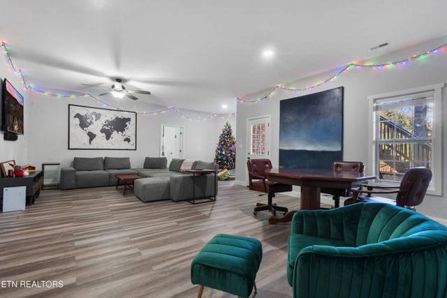 2727 Macy Blair Rd, Knoxville, TN 37931