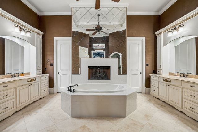 5804 Chalford Common, Colleyville, TX 76034