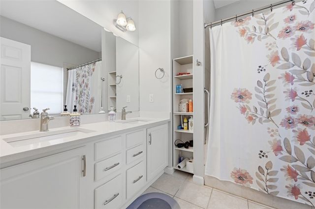 2426 Rochester Rd G, Franklin Park, PA 15143