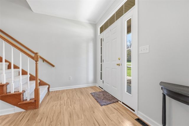2426 Rochester Rd G, Franklin Park, PA 15143