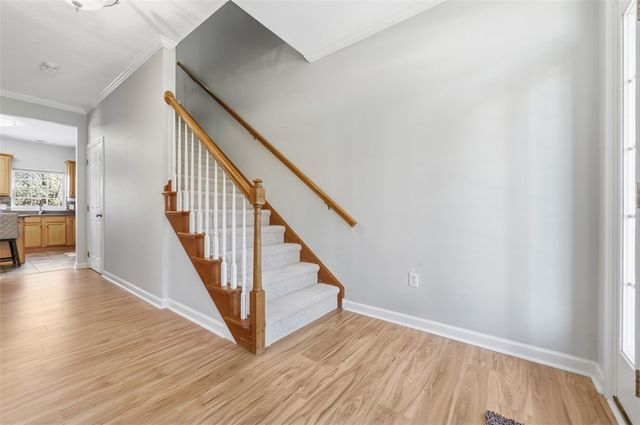 2426 Rochester Rd G, Franklin Park, PA 15143