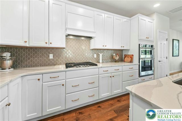 5544 Traditions Drive, Upper Saucon Twp, PA 18036
