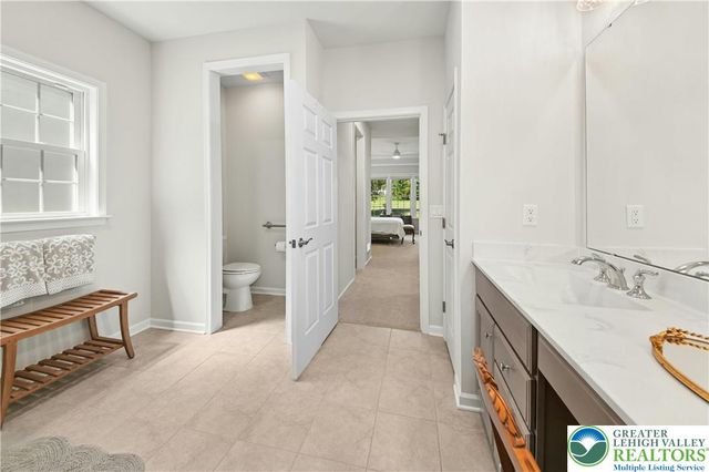 5544 Traditions Drive, Upper Saucon Twp, PA 18036