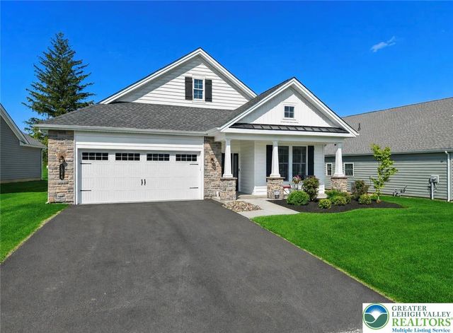 5544 Traditions Drive, Upper Saucon Twp, PA 18036