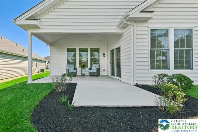 5544 Traditions Drive, Upper Saucon Twp, PA 18036