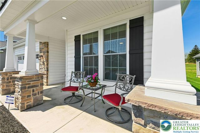 5544 Traditions Drive, Upper Saucon Twp, PA 18036