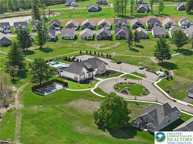5544 Traditions Drive, Upper Saucon Twp, PA 18036