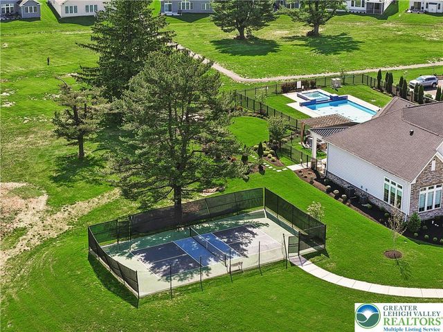 5544 Traditions Drive, Upper Saucon Twp, PA 18036