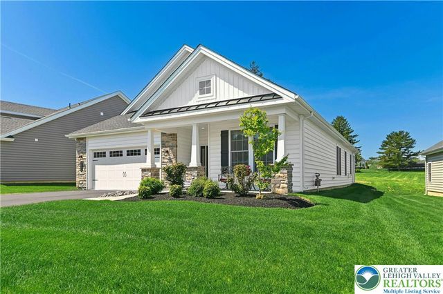 5544 Traditions Drive, Upper Saucon Twp, PA 18036