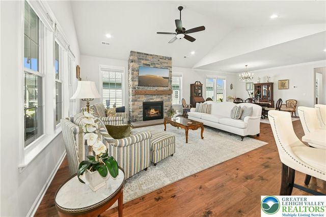 5544 Traditions Drive, Upper Saucon Twp, PA 18036