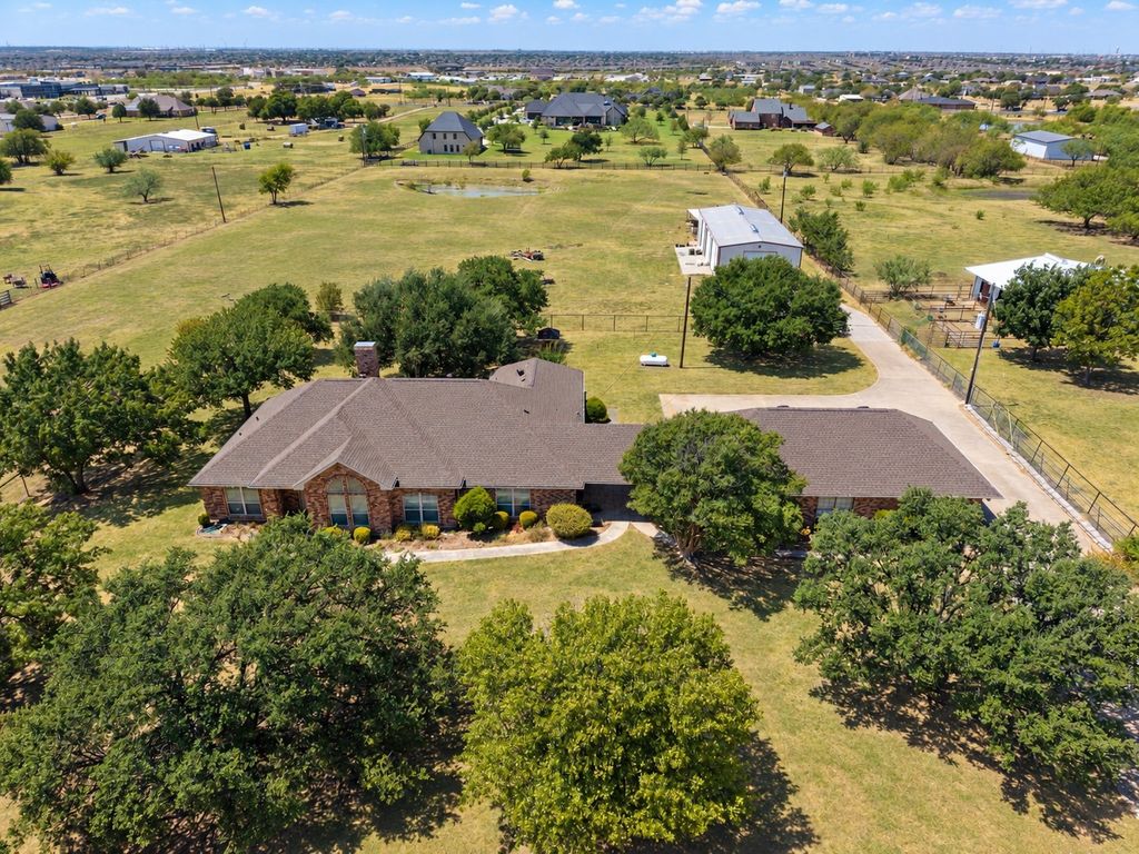 2214 White Lane, Haslet, TX 76052 — photo 2