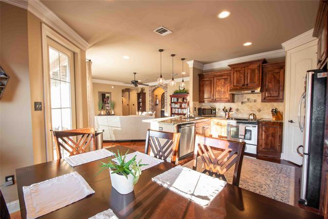 9048 Cottage Ridge Drive, Shreveport, LA 71106