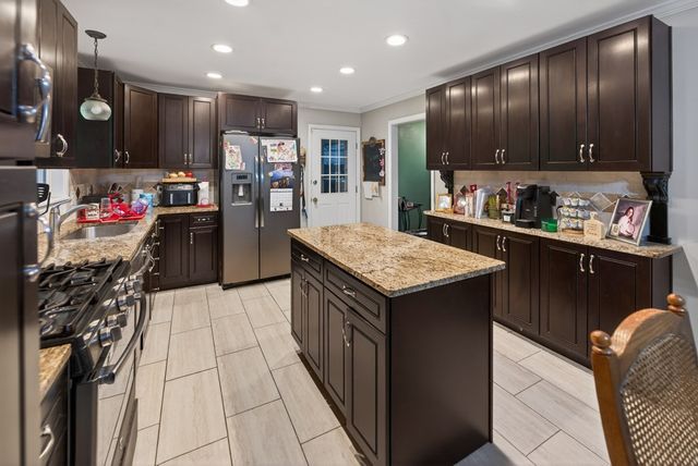940 Chesterfield Drive, Marietta, GA 30066