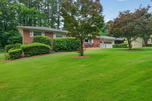 940 Chesterfield Drive, Marietta, GA 30066