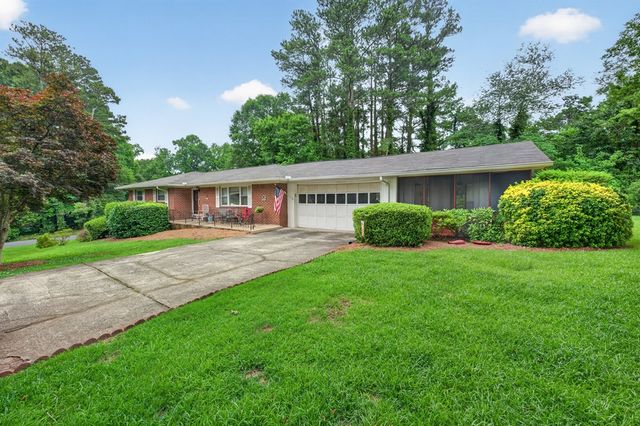 940 Chesterfield Drive, Marietta, GA 30066