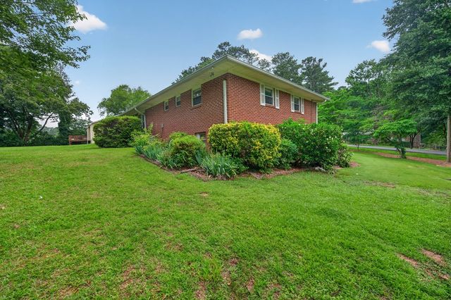940 Chesterfield Drive, Marietta, GA 30066