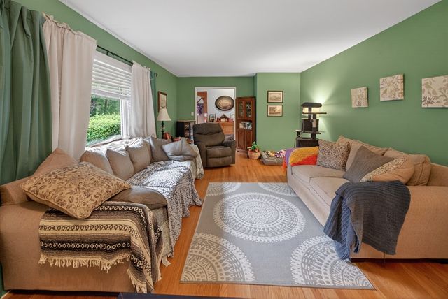 940 Chesterfield Drive, Marietta, GA 30066