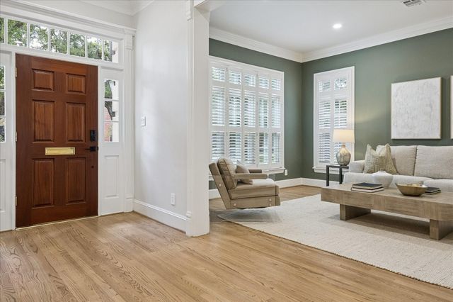 6635 Rutgers Avenue, West University Place, TX 77005