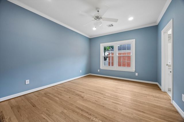 6635 Rutgers Avenue, West University Place, TX 77005