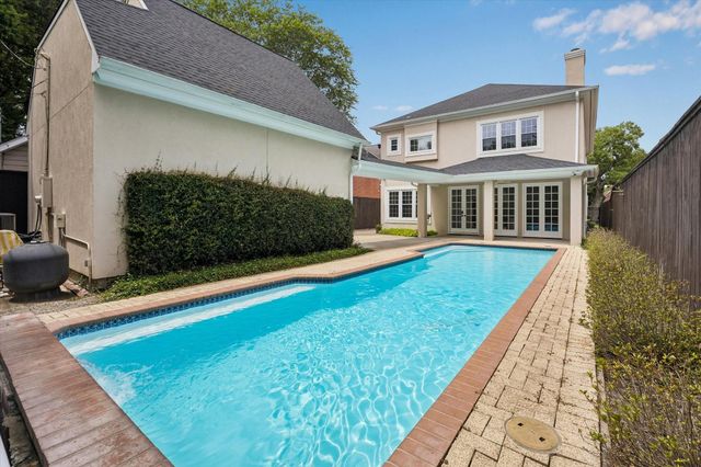 6635 Rutgers Avenue, West University Place, TX 77005
