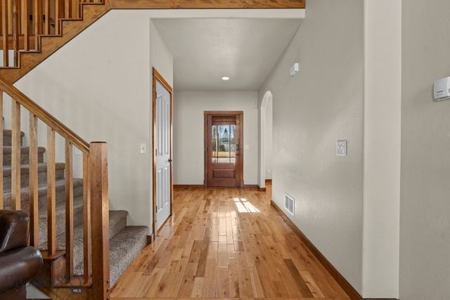 96 Ruby Lane, Belgrade, MT 59714