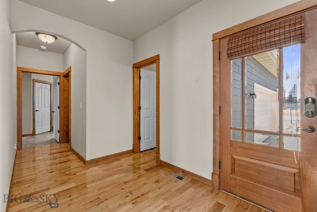 96 Ruby Lane, Belgrade, MT 59714