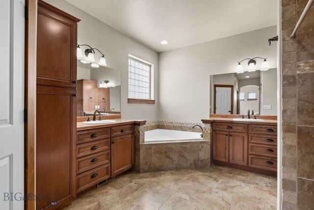 96 Ruby Lane, Belgrade, MT 59714