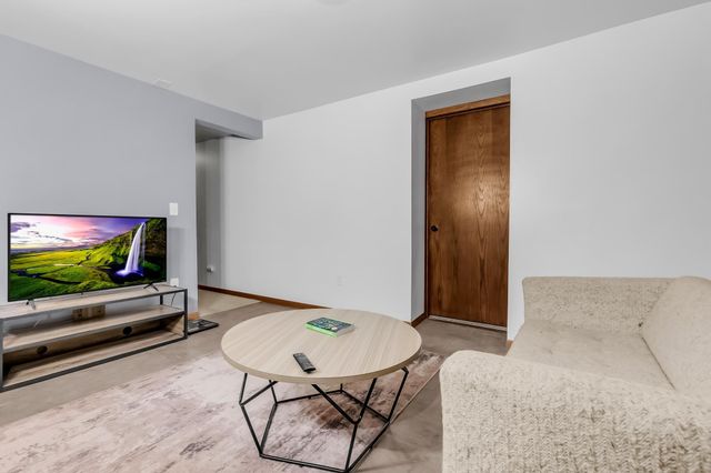 4354 Upton Avenue N, Minneapolis, MN 55412