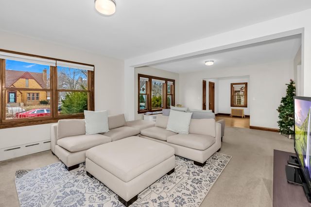 4354 Upton Avenue N, Minneapolis, MN 55412