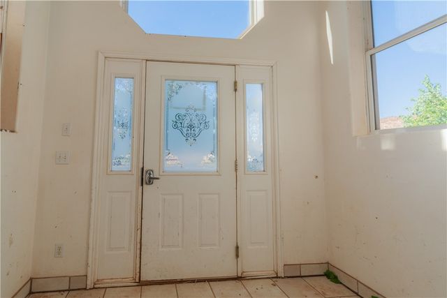 245 W Warren Avenue, Colorado City, AZ 86021