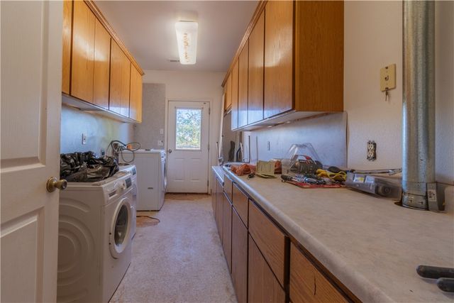 245 W Warren Avenue, Colorado City, AZ 86021