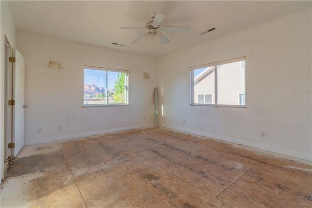 245 W Warren Avenue, Colorado City, AZ 86021