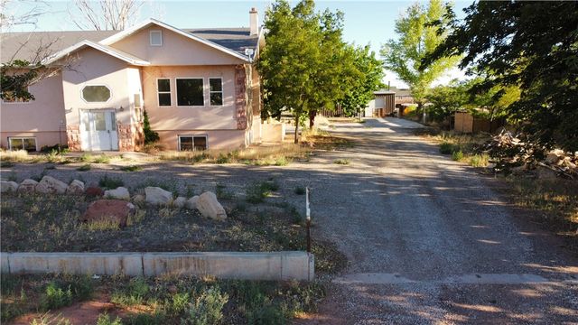 245 W Warren Avenue, Colorado City, AZ 86021
